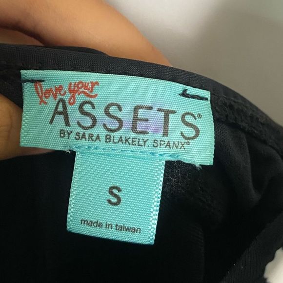 SPANX Love your ASSETS Sara Blakely Black Tummy Control One Piece Swimsuit - Picture 5 of 6